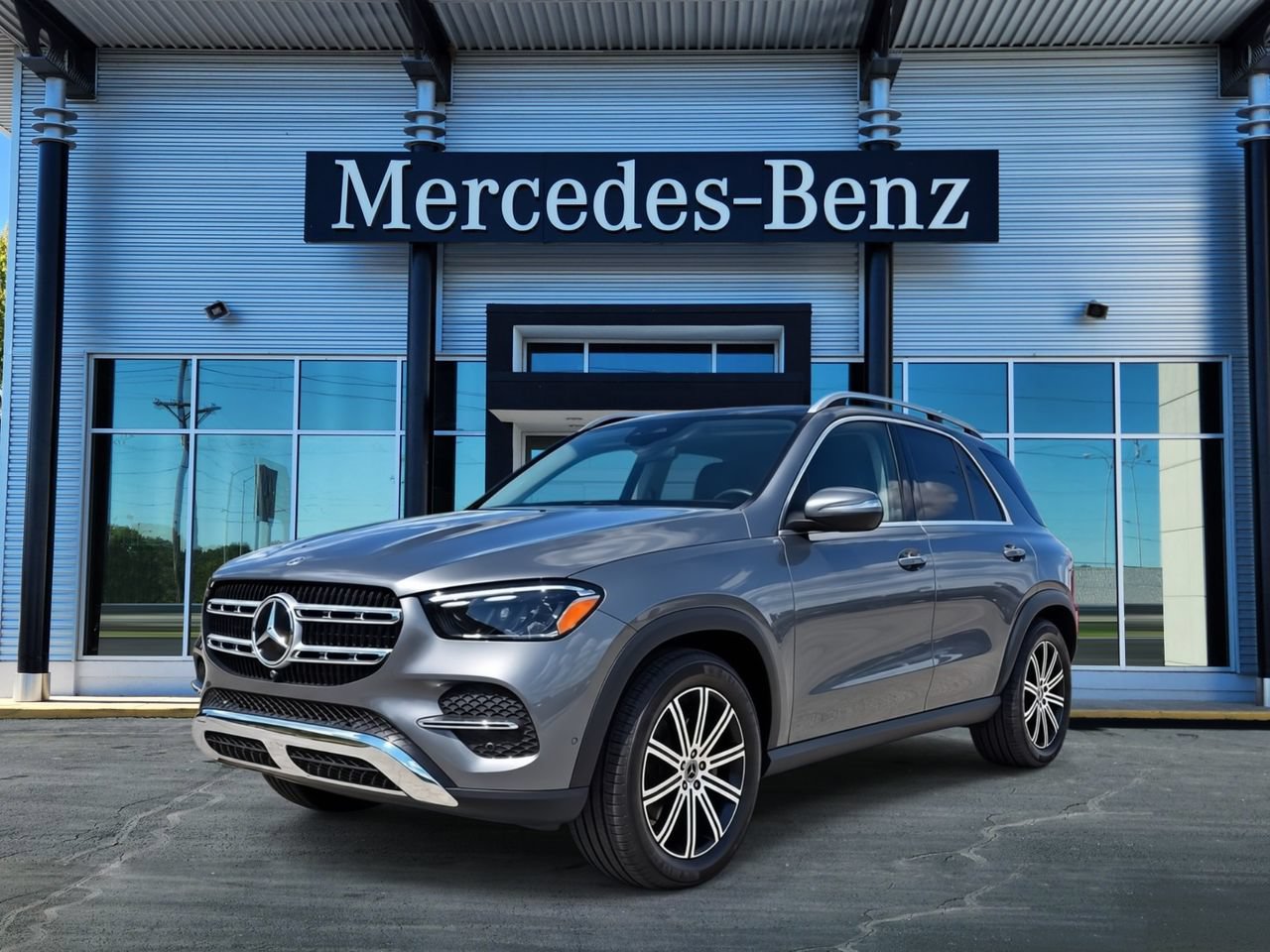 New 2026 Mercedes-Benz GLE 350 4MATIC image 3