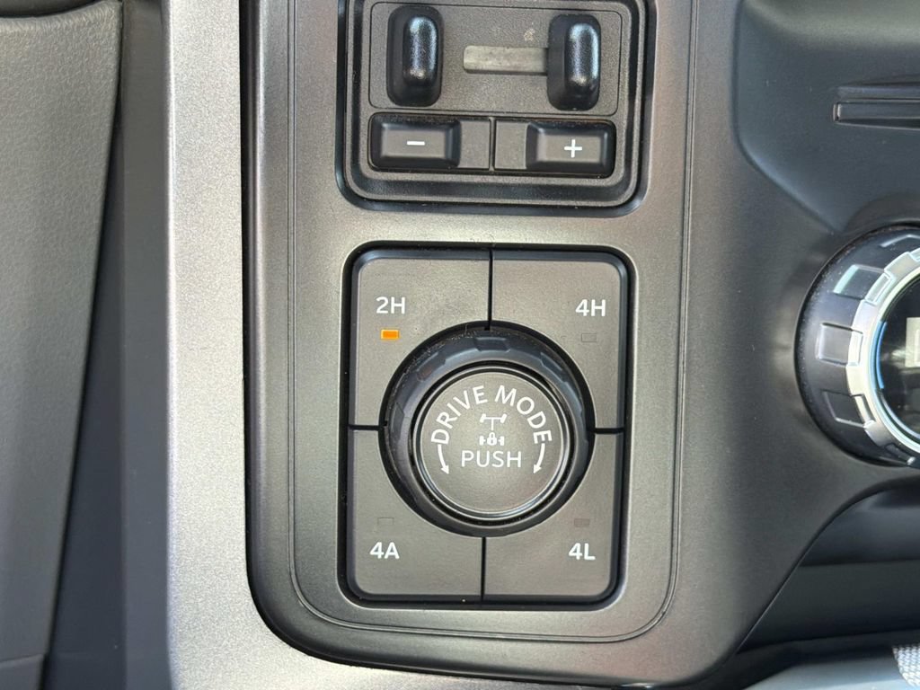 Used 2021 Ford F150 Lariat w/ Equipment Group 502A High AWD/4WD image 26