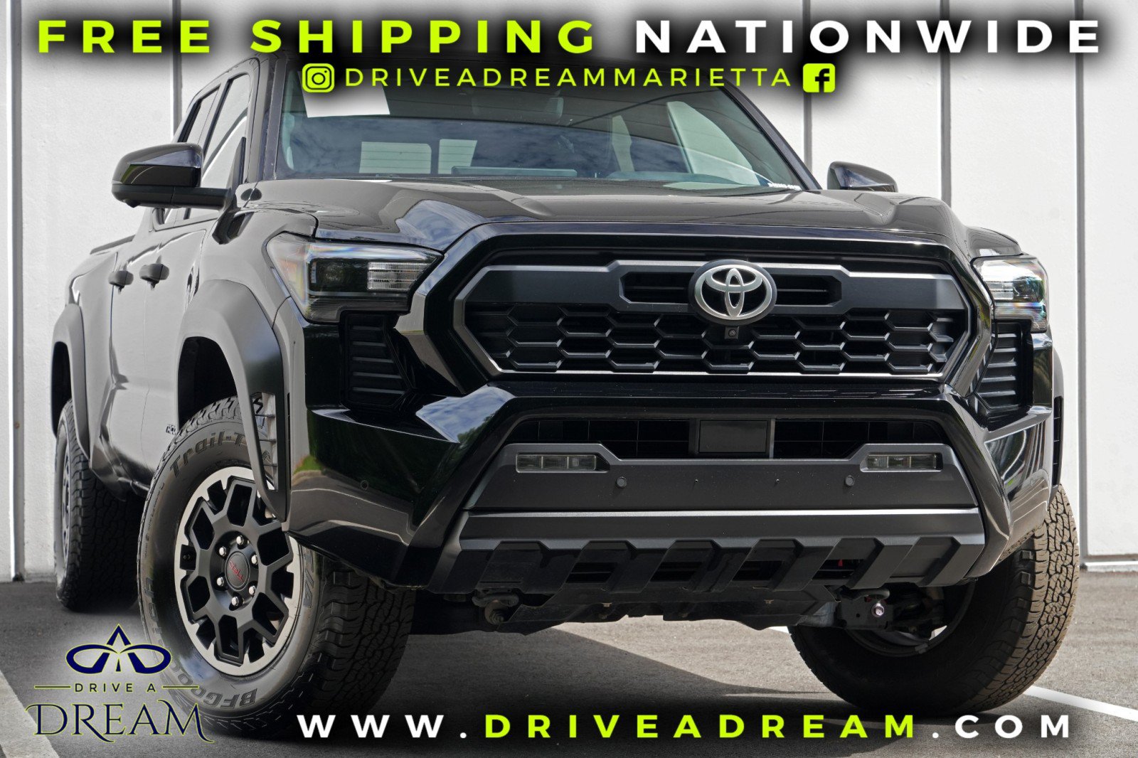 Used 2024 Toyota Tacoma TRD Off-Road w/ TRD Off Road Premium Package AWD/4WD image 2