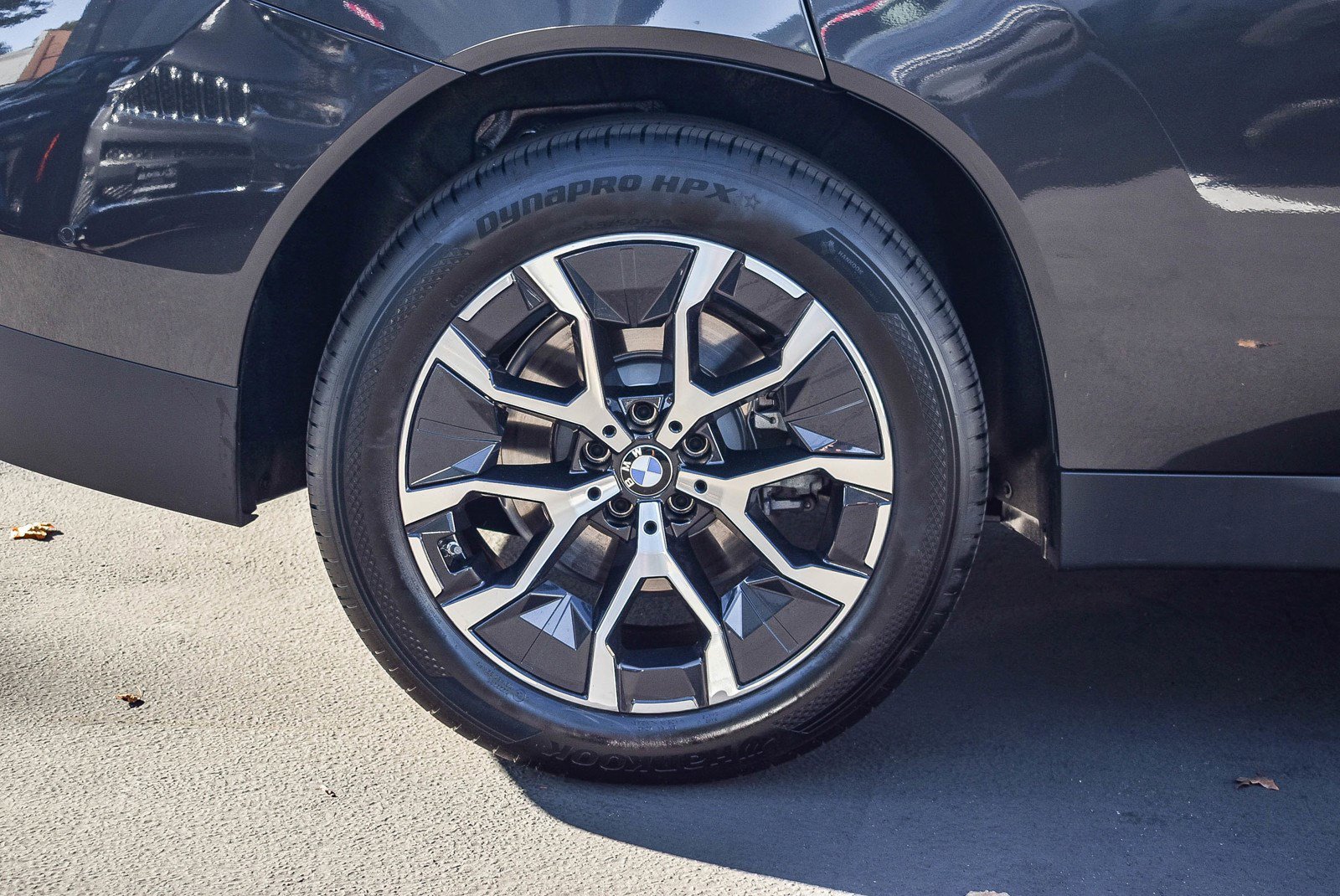 Used 2025 BMW X3 xDrive30i w/ Convenience Package image 11