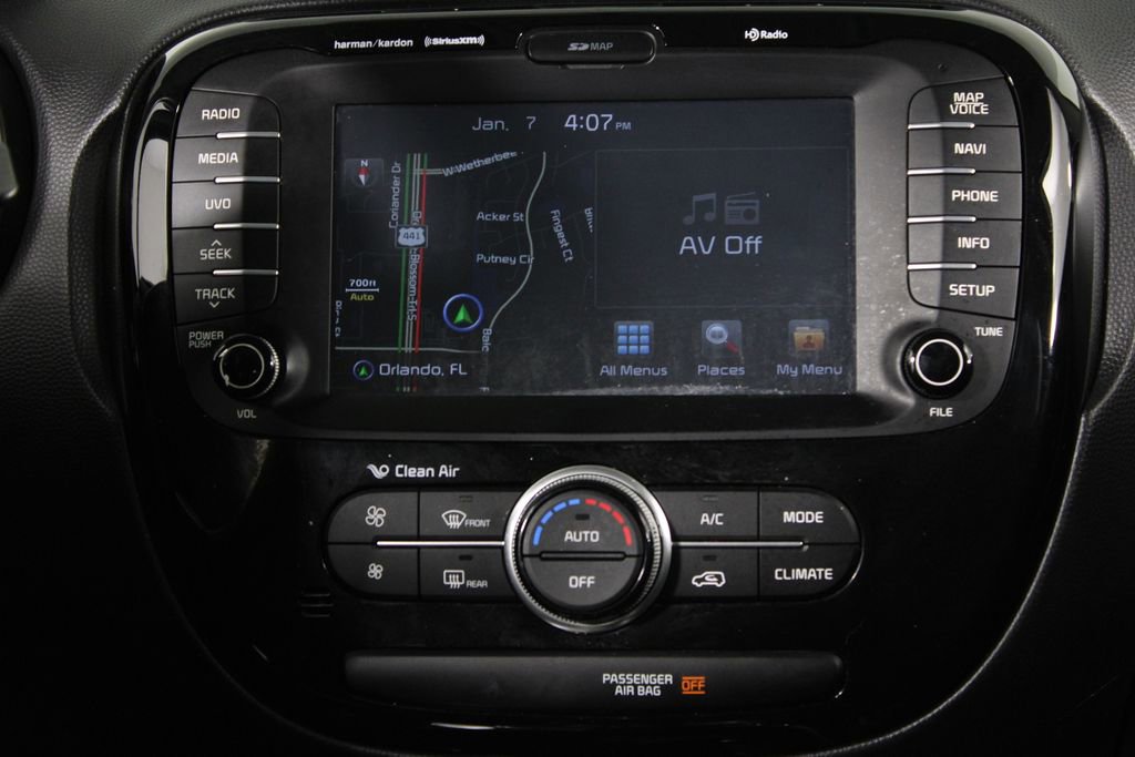 Used 2017 Kia Soul + w/ Audio Package image 6