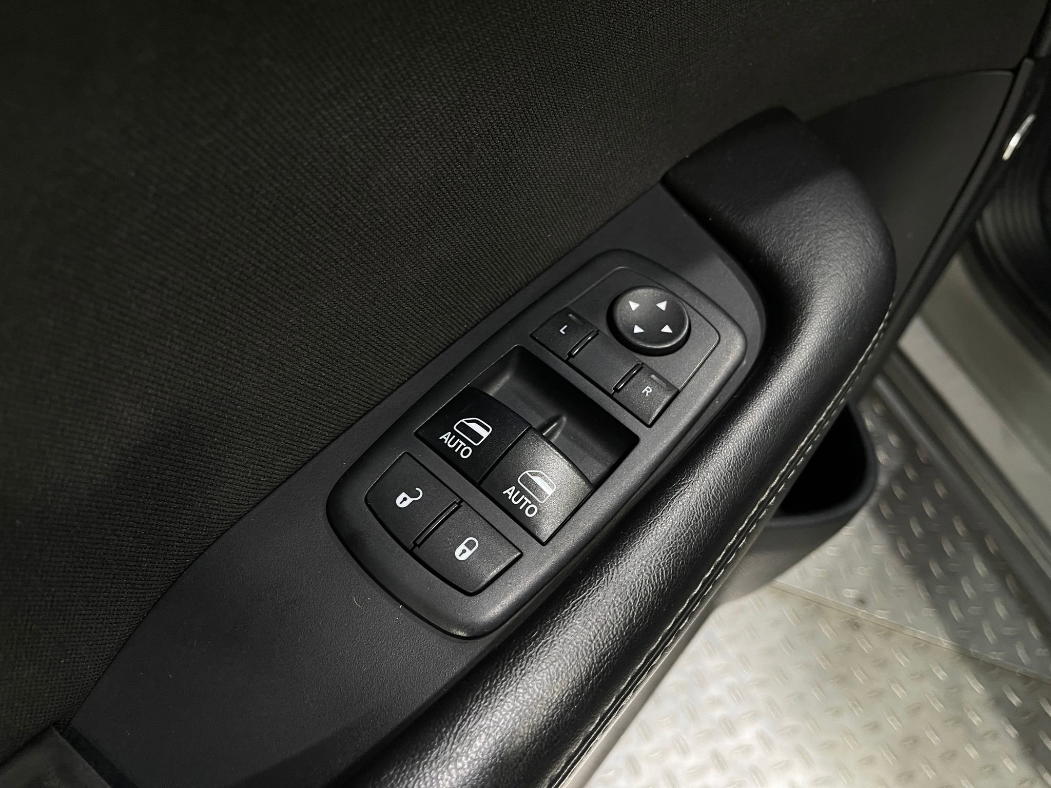 Used 2017 Dodge Challenger R/T w/ Driver Convenience Group image 15