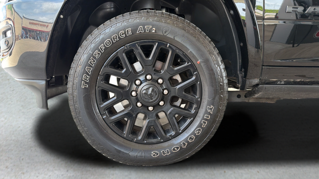 Used 2025 RAM 2500 Limited AWD/4WD image 14