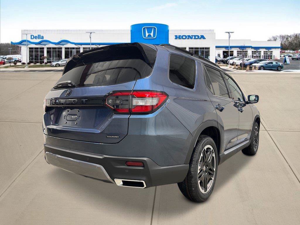 New 2026 Honda Pilot Touring image 3