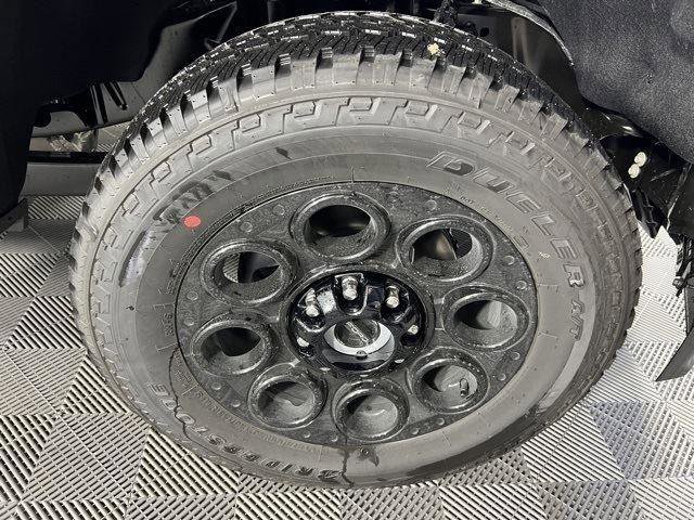 New 2026 Ford F350 Lariat w/ Black Appearance Package image 39