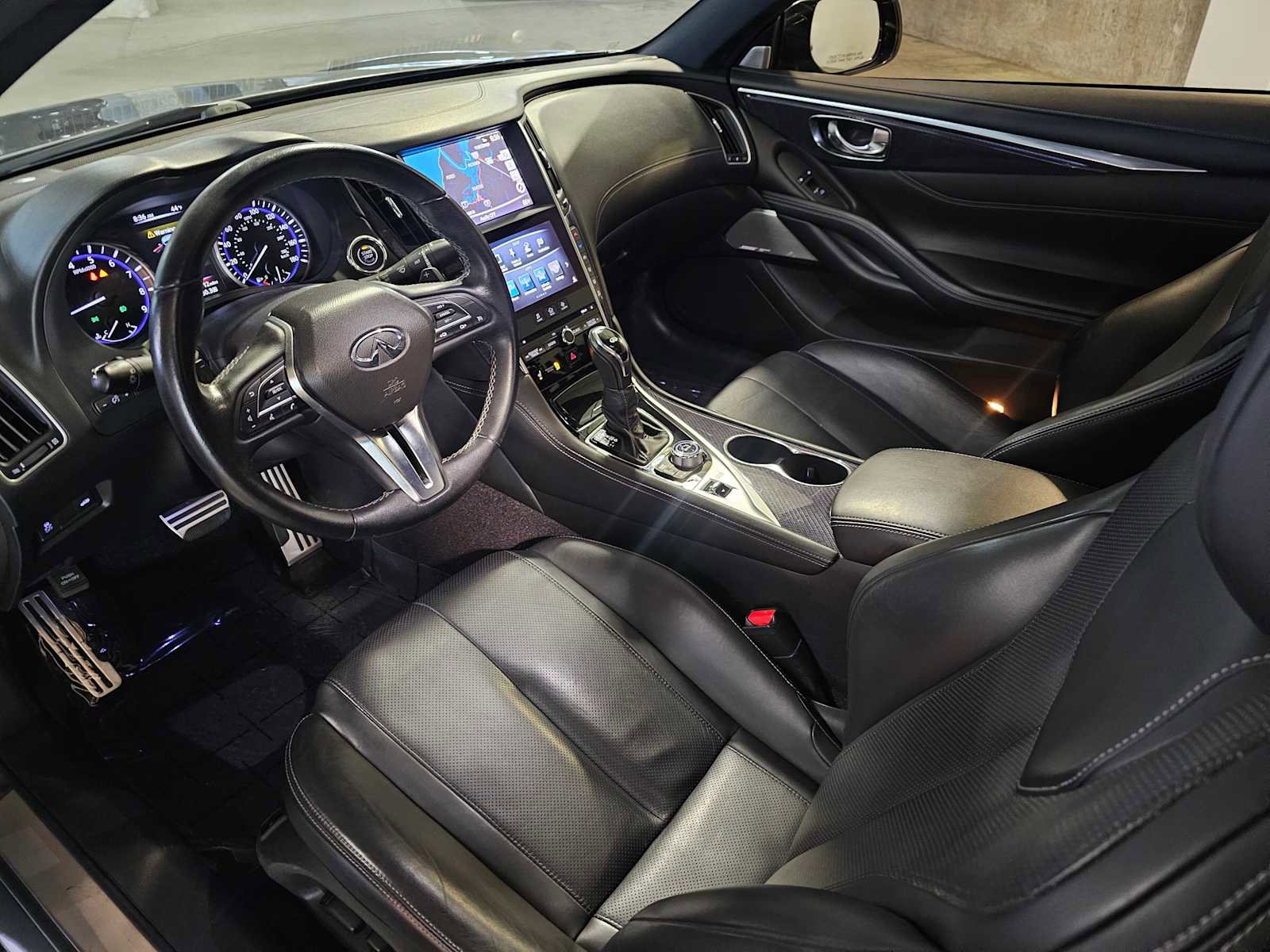 Used 2017 INFINITI Q60 3.0t Sport image 2