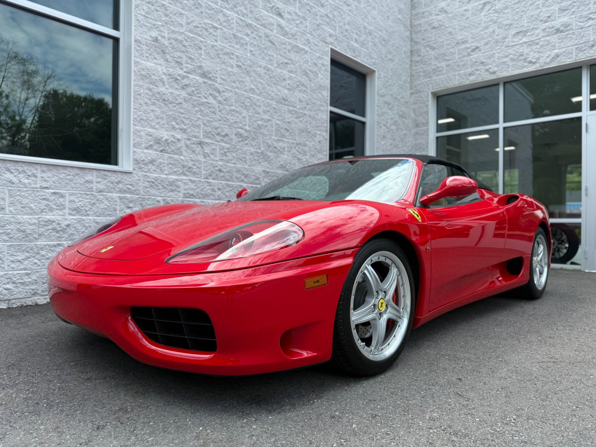 Used 2004 Ferrari 360 Spider image 5