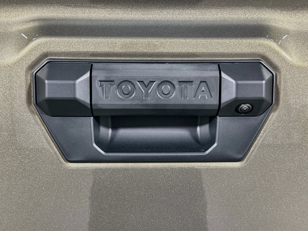 New 2026 Toyota Tacoma TRD Off-Road w/ TRD Off Road Upgrade Package AWD/4WD image 20