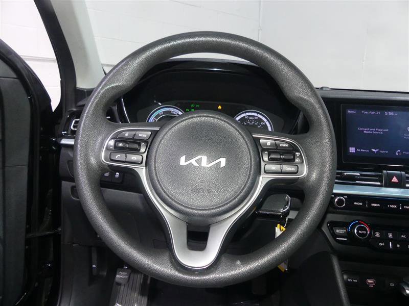 Used 2022 Kia Niro LX FWD image 29