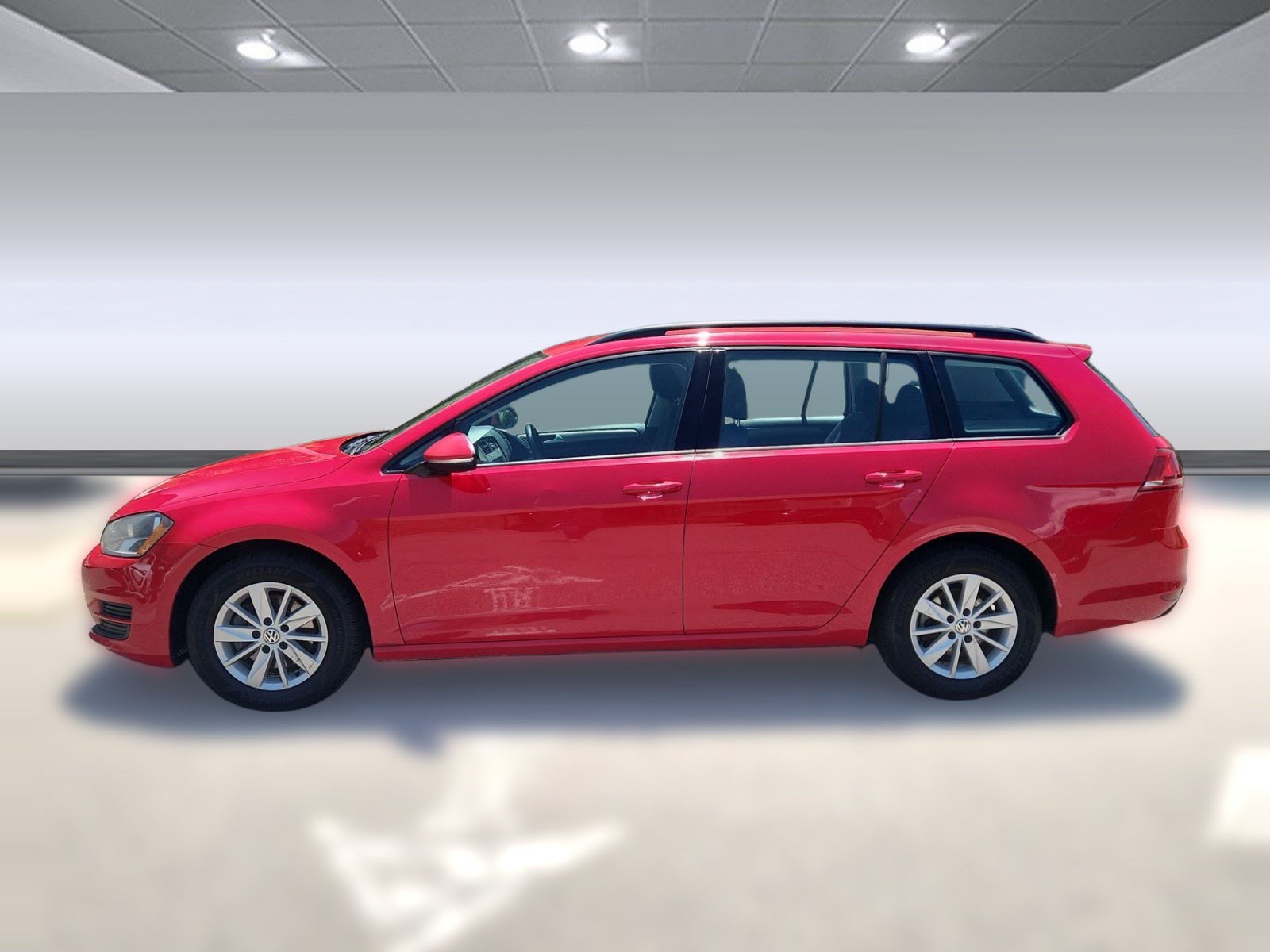 Used 2016 Volkswagen Golf S FWD image 2