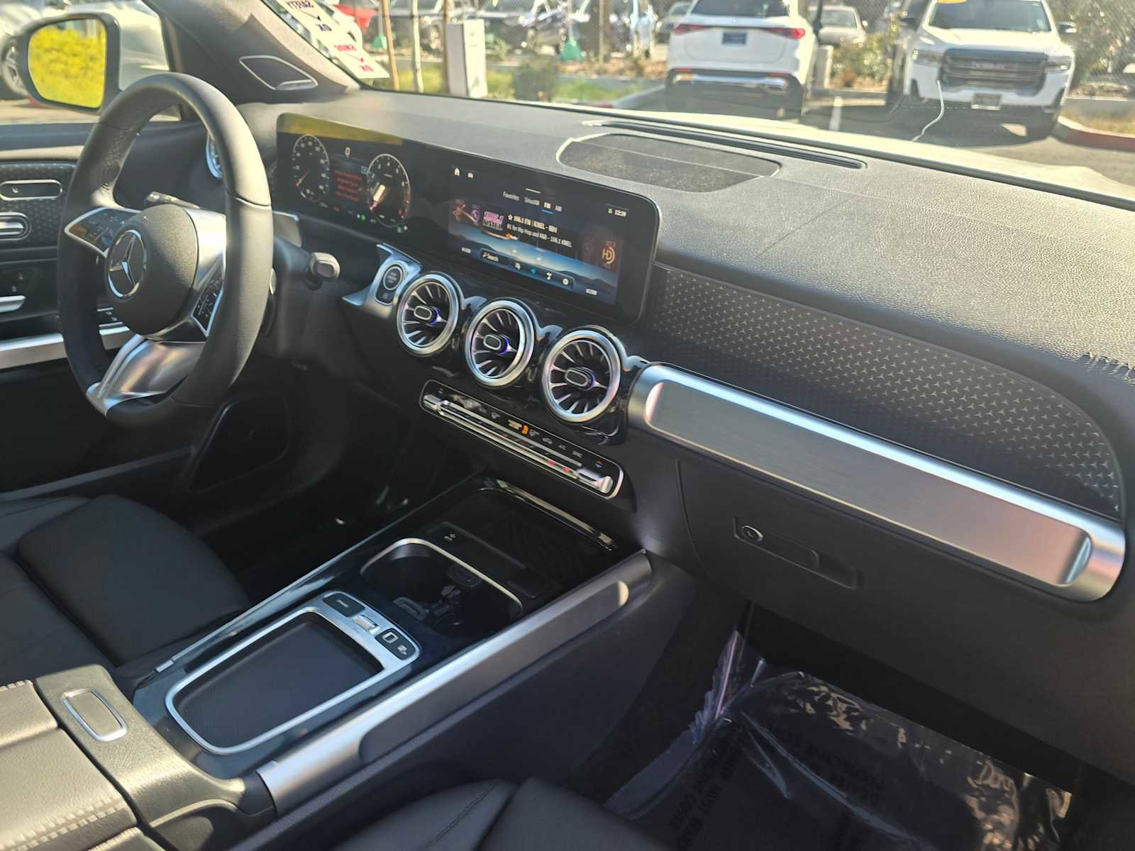 Used 2025 Mercedes-Benz GLB 250 GLB 250 image 12