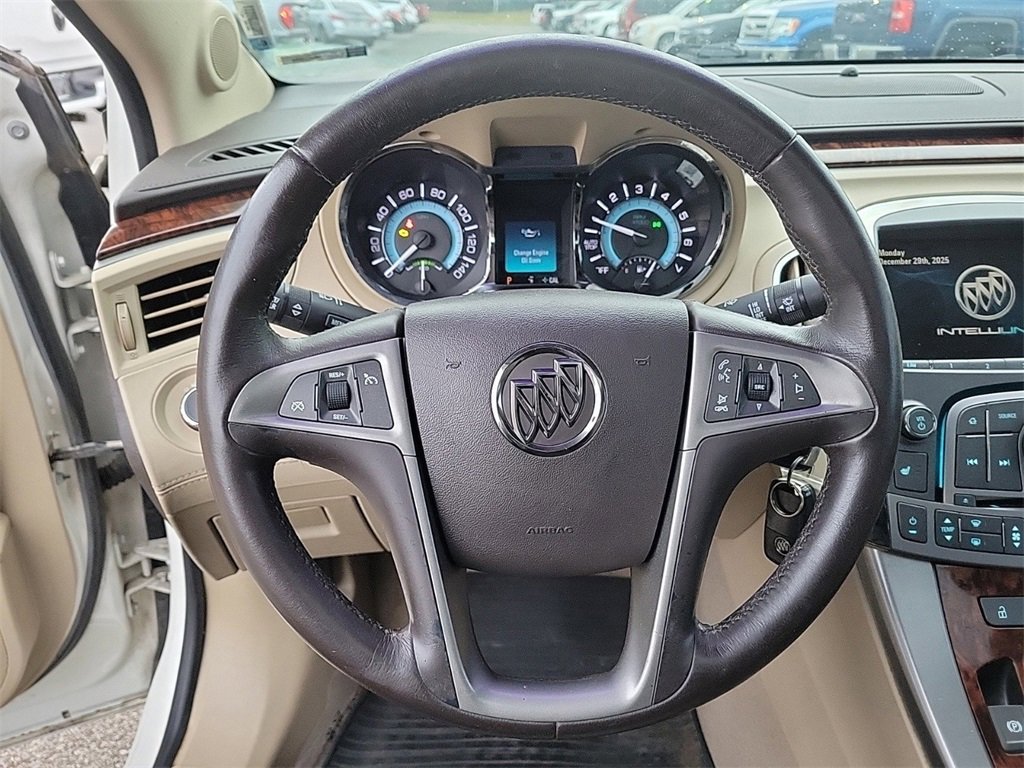 Used 2013 Buick LaCrosse Leather w/ Driver Confidence Package image 20