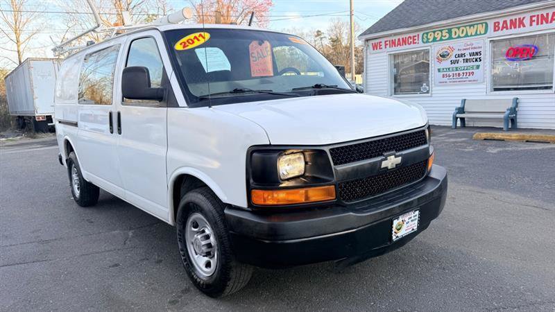 Used 2011 Chevrolet Express 2500 RWD image 4
