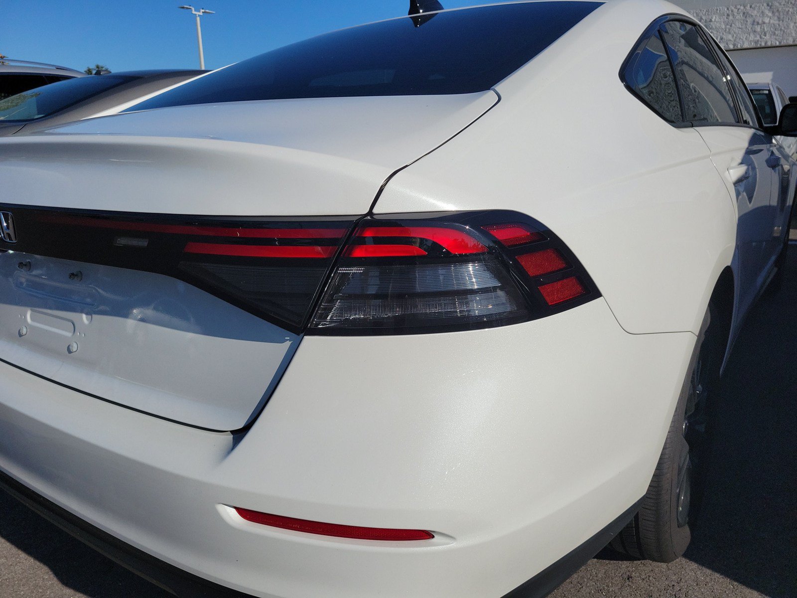 Used 2023 Honda Accord EX-L image 10
