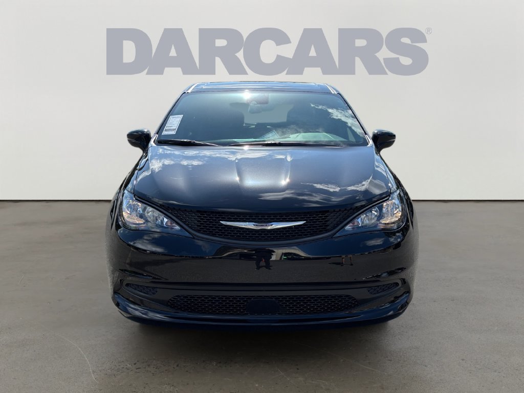 New 2027 Chrysler Pacifica LX FWD image 2