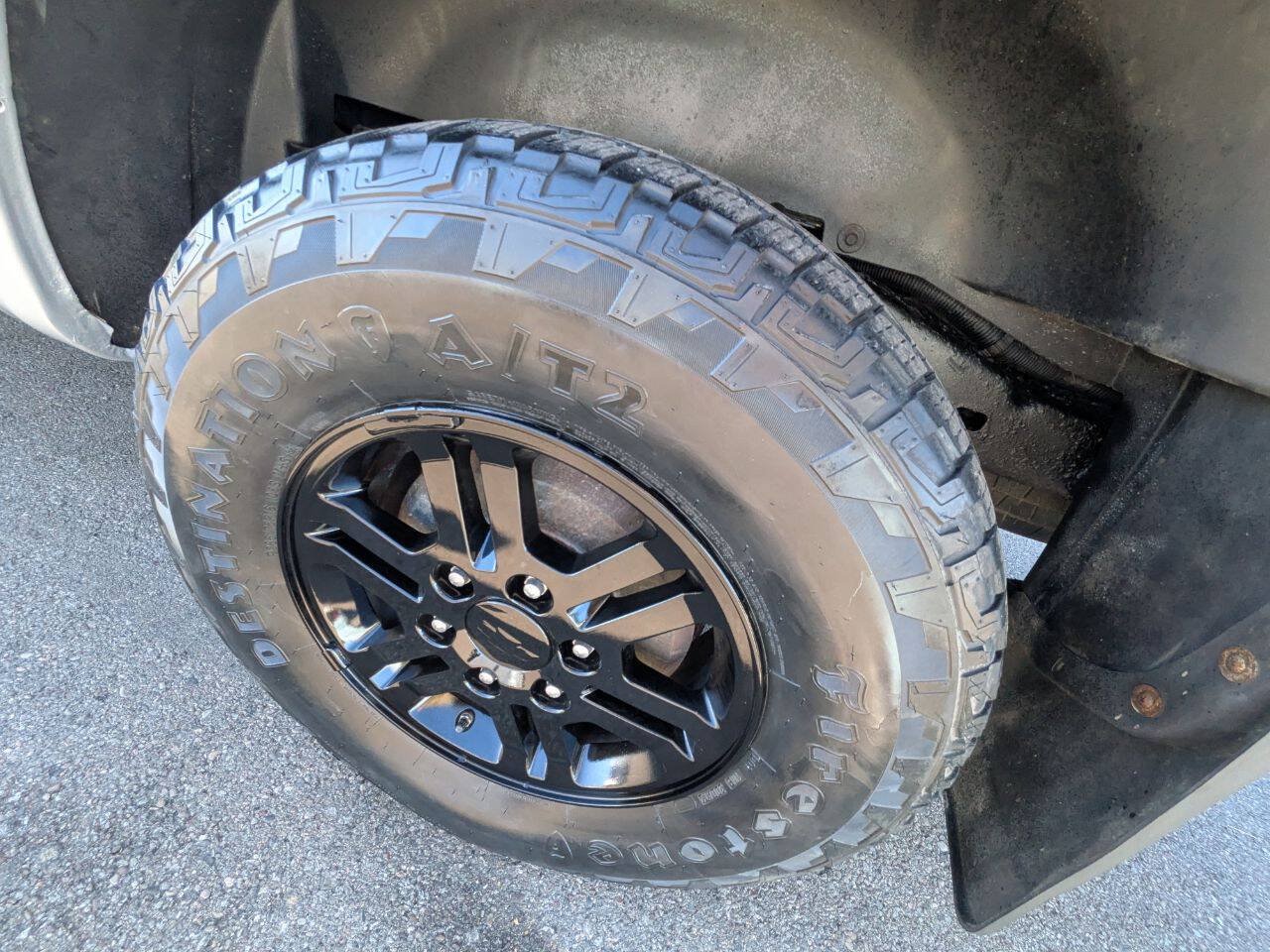 Used 2012 Chevrolet Colorado LT AWD/4WD image 10