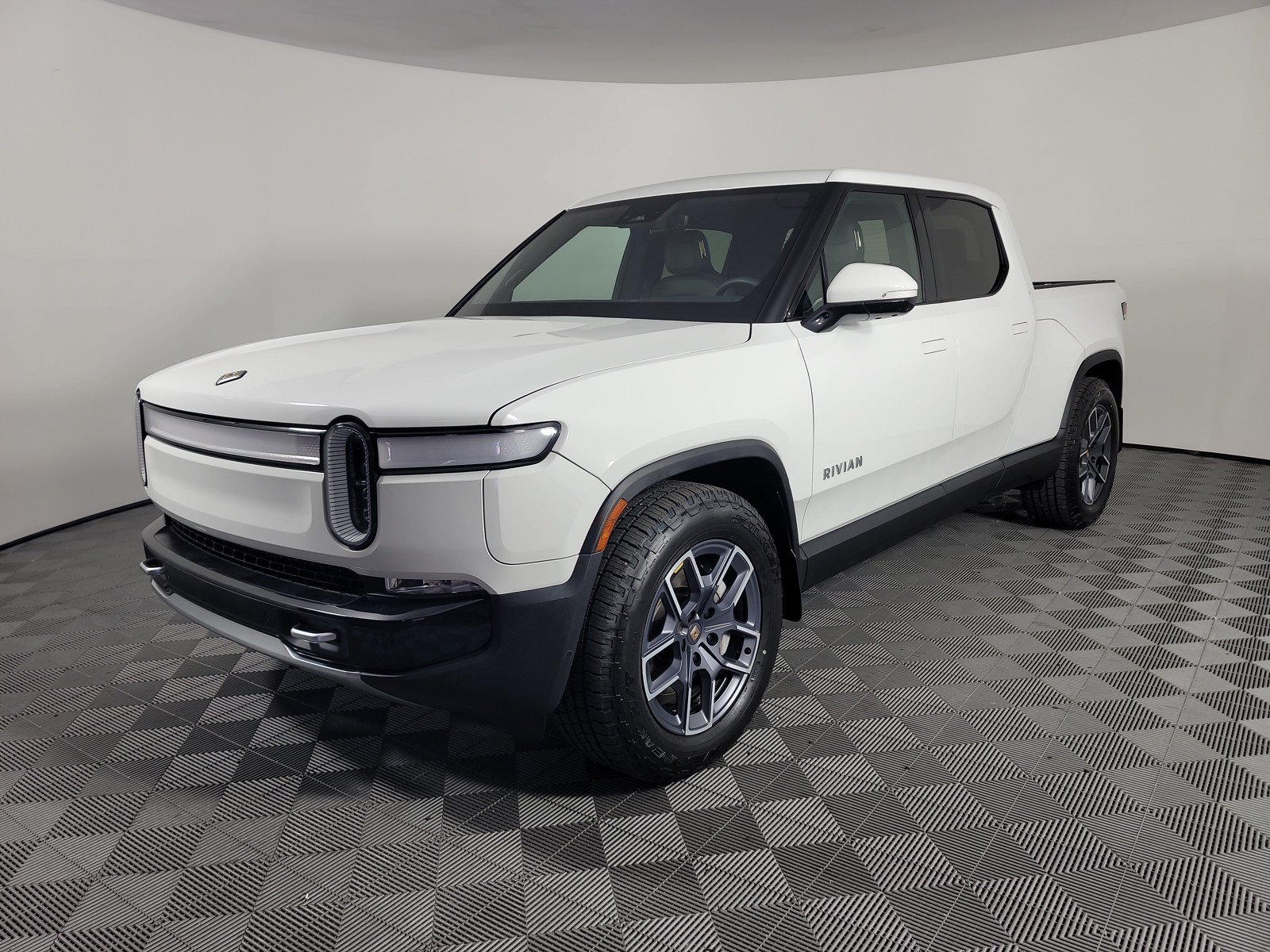 Used 2023 Rivian R1T Adventure