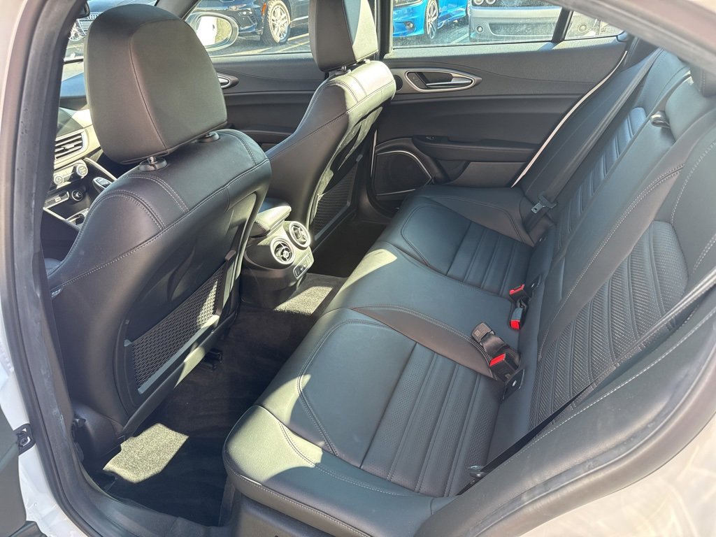 Used 2022 Alfa Romeo Giulia Veloce image 42