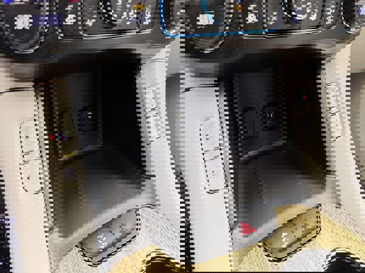 Used 2018 GMC Acadia Denali w/ Technology Package image 21