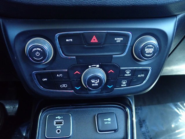Used 2020 Jeep Compass Altitude image 18