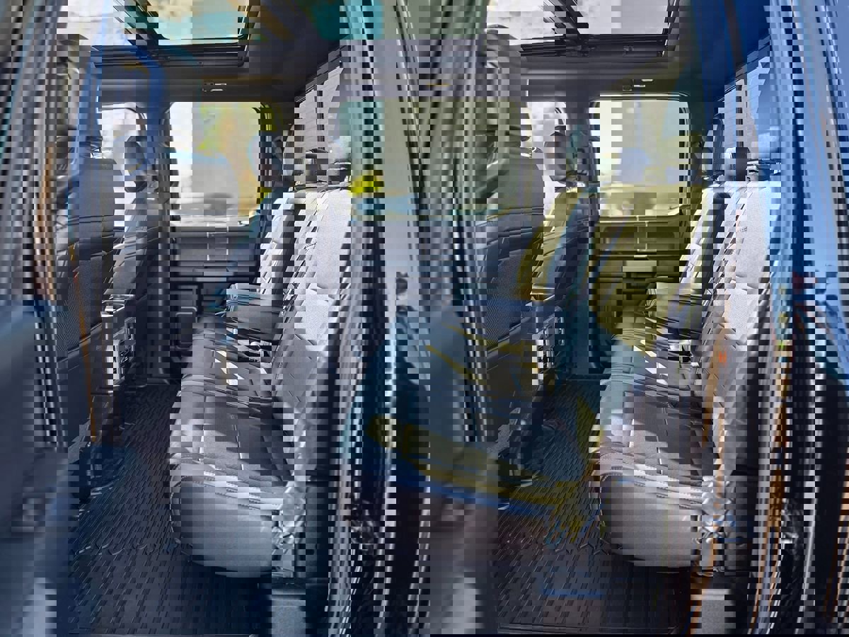 Used 2017 Ford F150 Raptor w/ Equipment Group 802A Luxury image 18