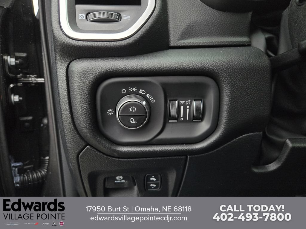 New 2026 RAM 1500 Big Horn AWD/4WD image 11