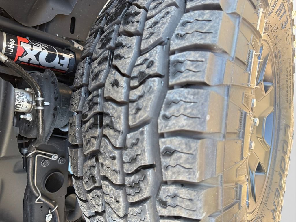 Certified 2021 Jeep Gladiator Mojave image 19