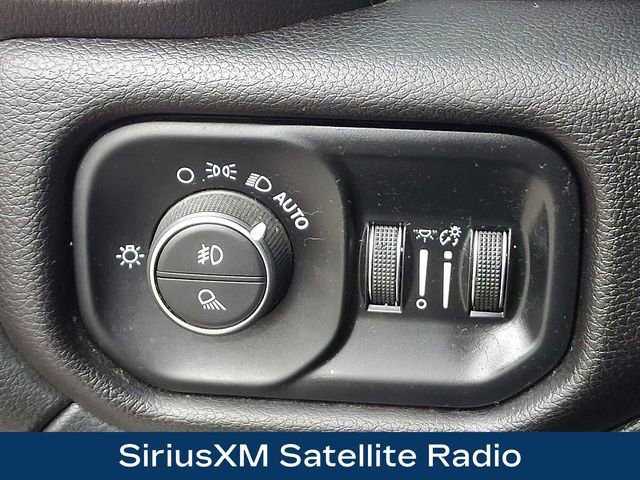 Used 2022 RAM 3500 Laramie AWD/4WD image 9