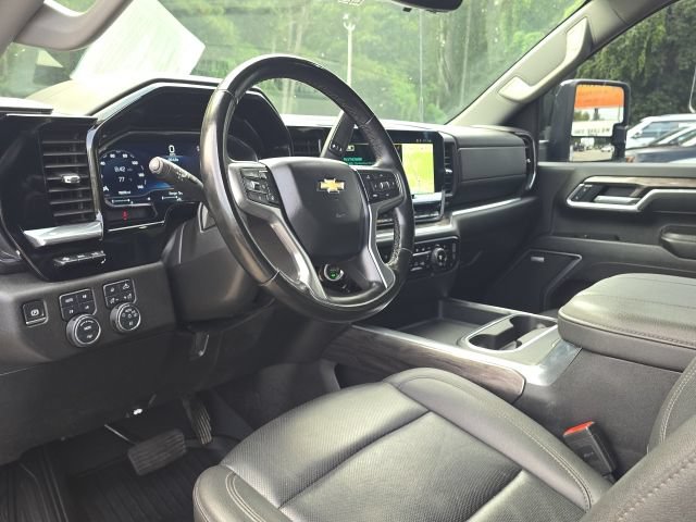 Used 2025 Chevrolet Silverado 2500 LTZ w/ LTZ Convenience Package AWD/4WD image 24