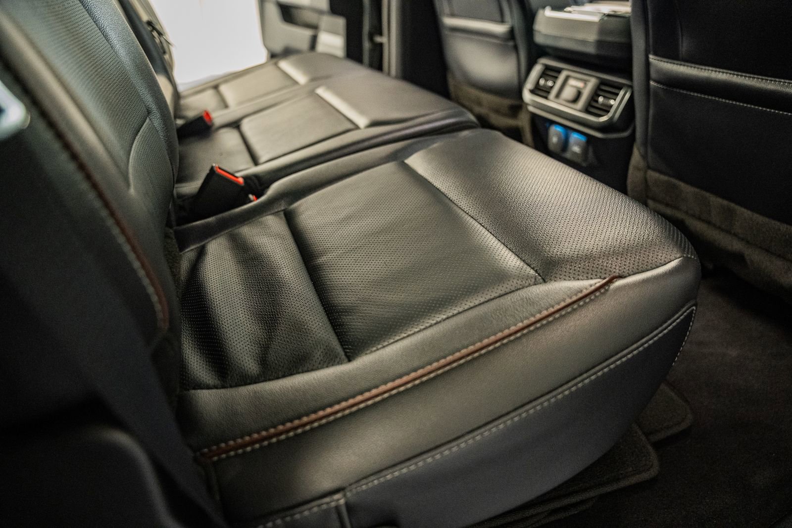 Certified 2023 Ford F150 Lariat w/ Equipment Group 502A High image 41