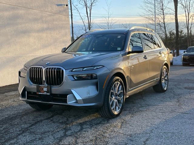 Used 2026 BMW X7 xDrive40i w/ Premium Package image 2