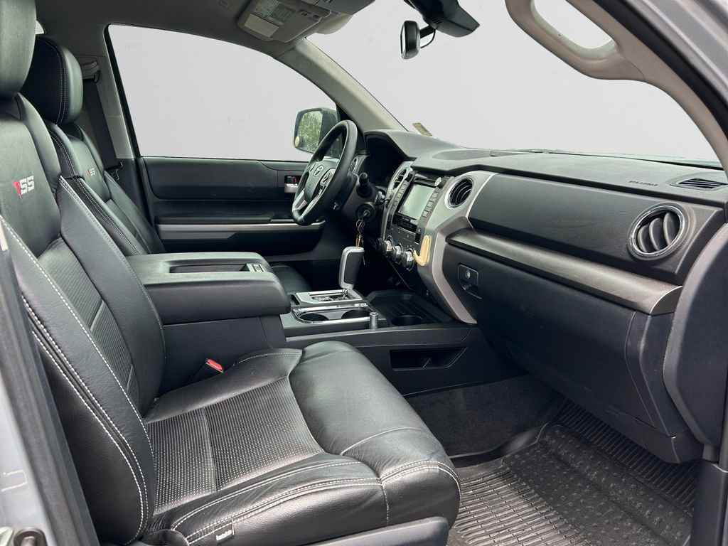 Used 2019 Toyota Tundra SR5 w/ SR5 Upgrade Package AWD/4WD image 14