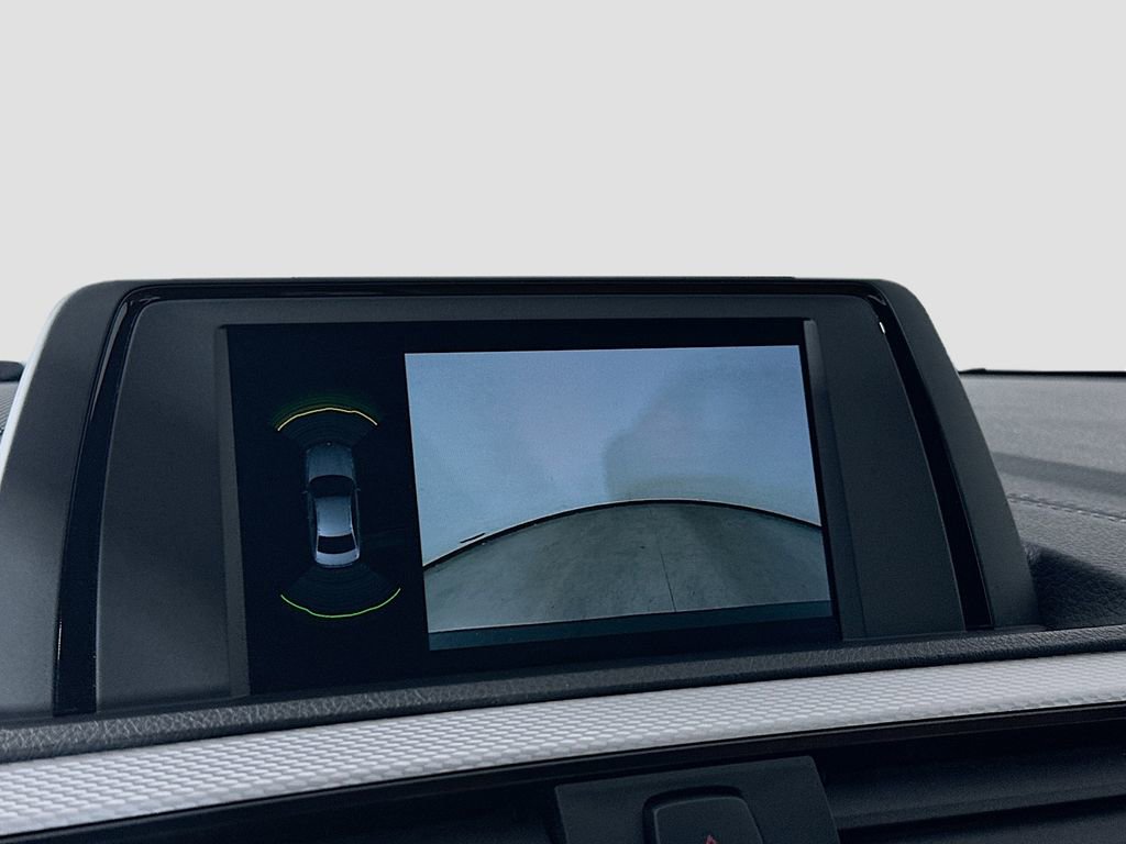 Used 2020 BMW 230i Coupe w/ M Sport Package image 16