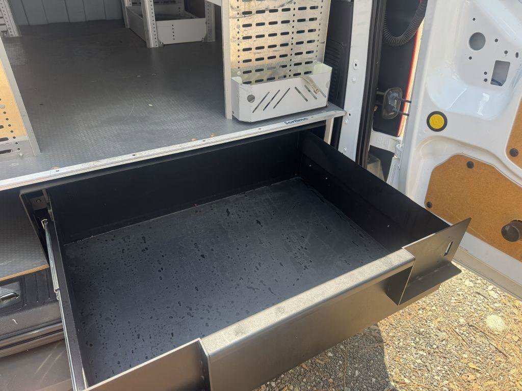 Used 2016 Ford Transit Connect XL image 18