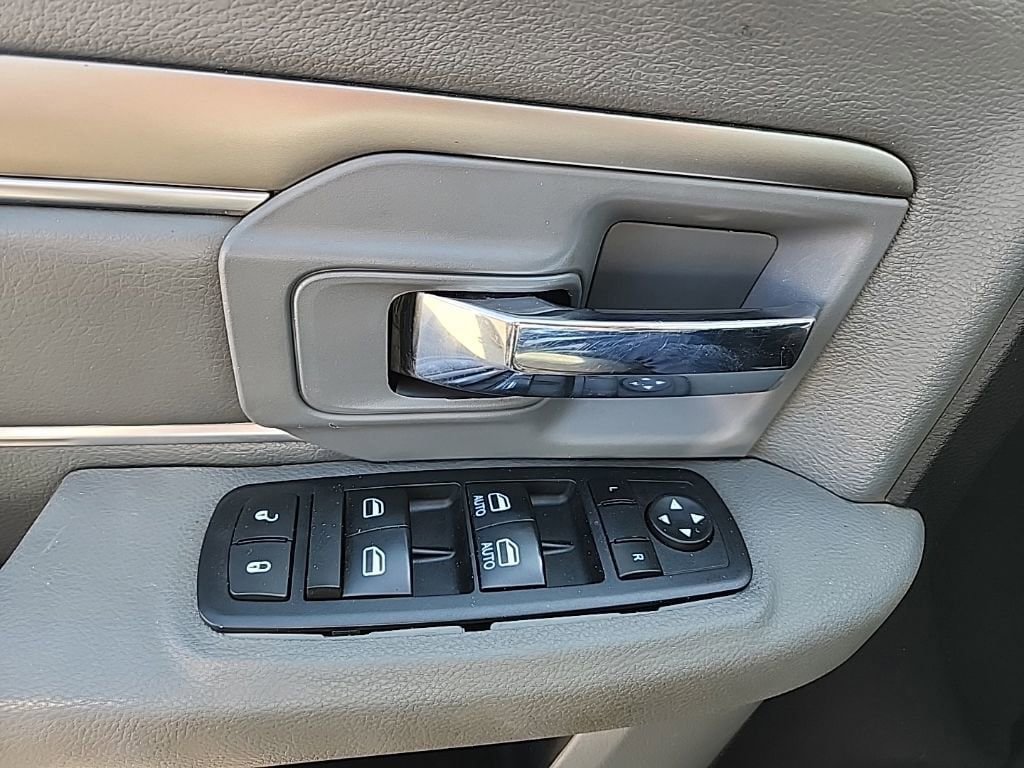 Used 2015 RAM 2500 SLT AWD/4WD image 27