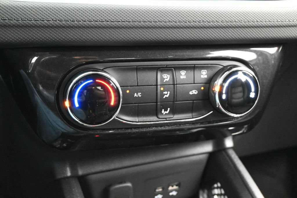Used 2024 Chevrolet TrailBlazer LT w/ Driver Confidence Package FWD image 19