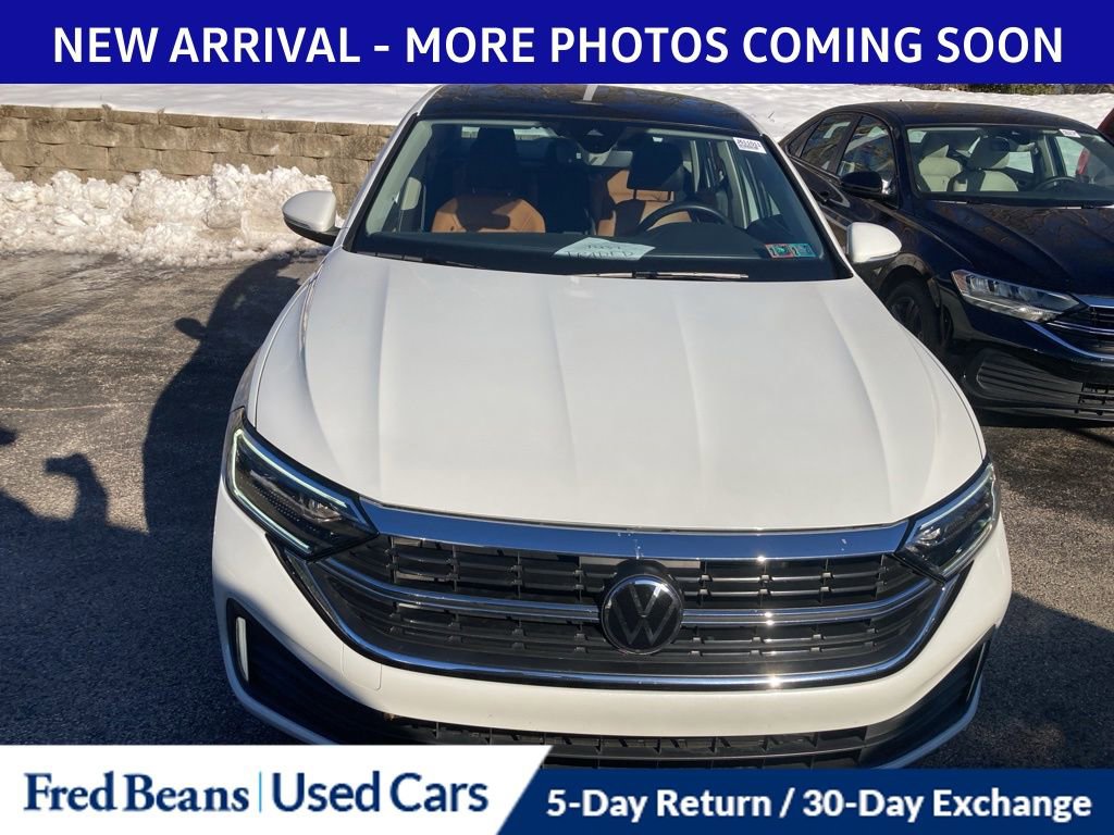 Used 2024 Volkswagen Jetta SEL image 2