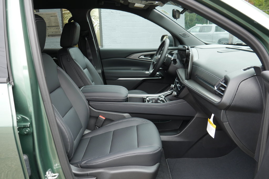 New 2027 Chevrolet Traverse LT w/ Enhanced Driving Package AWD/4WD image 10
