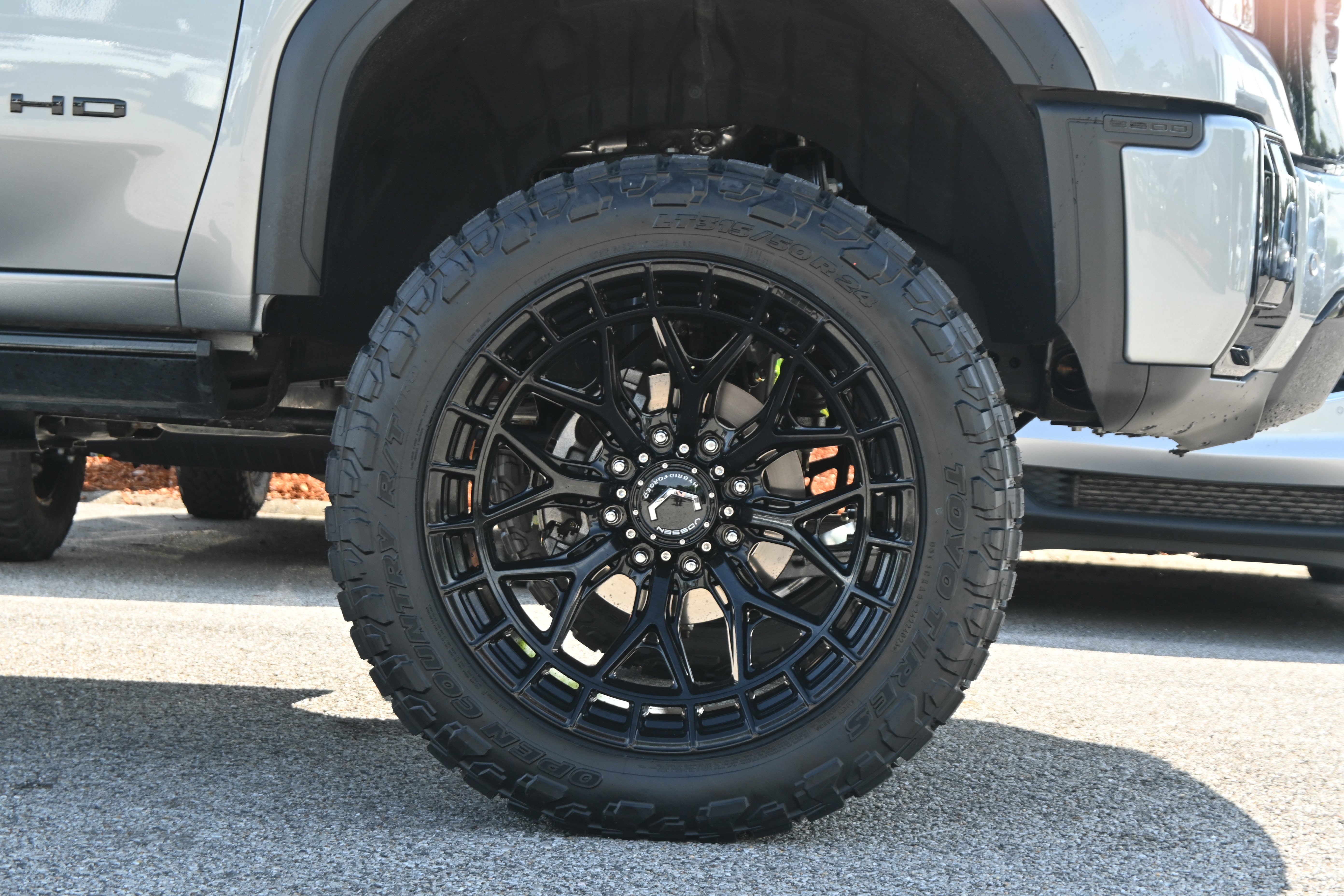 Used 2025 GMC Sierra 2500 Denali Ultimate AWD/4WD image 12