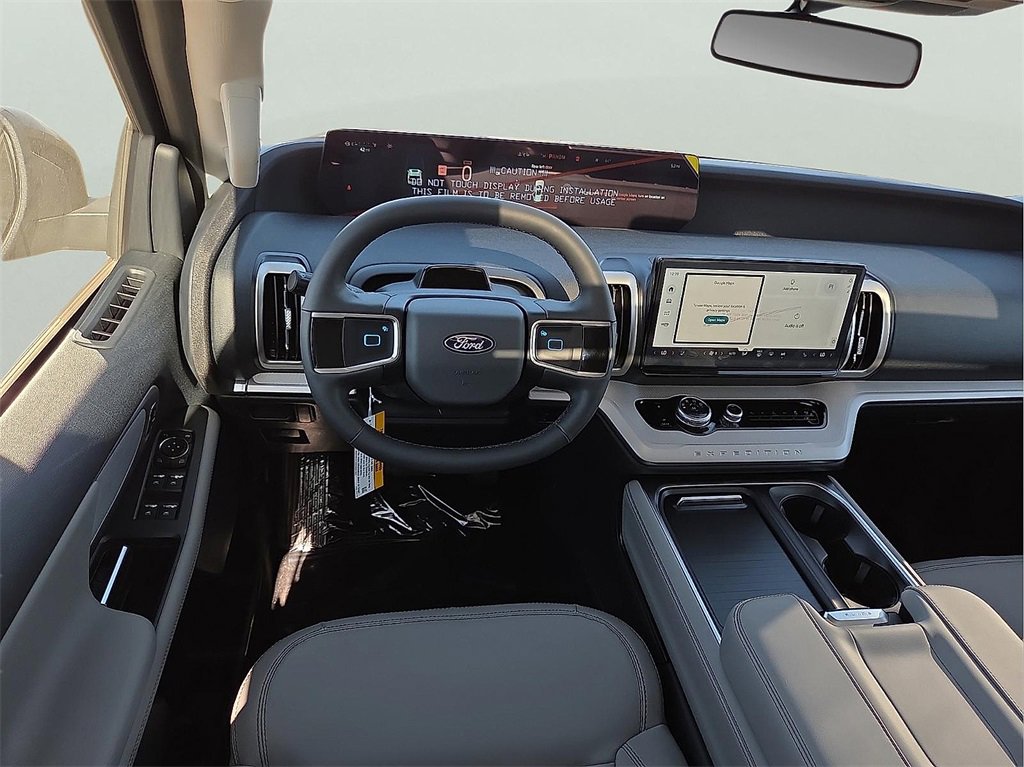 New 2025 Ford Expedition Active image 11