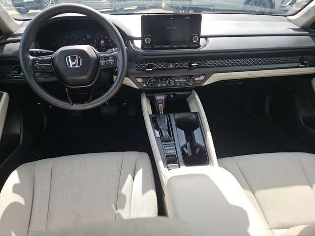Used 2025 Honda Accord SE image 7