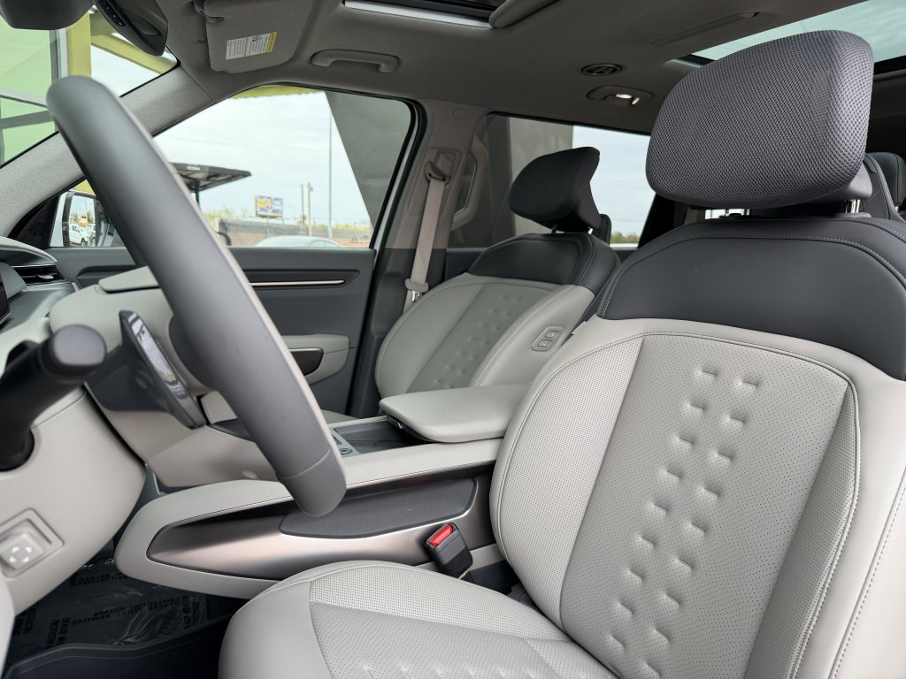 Used 2026 Kia EV9 Wind image 35