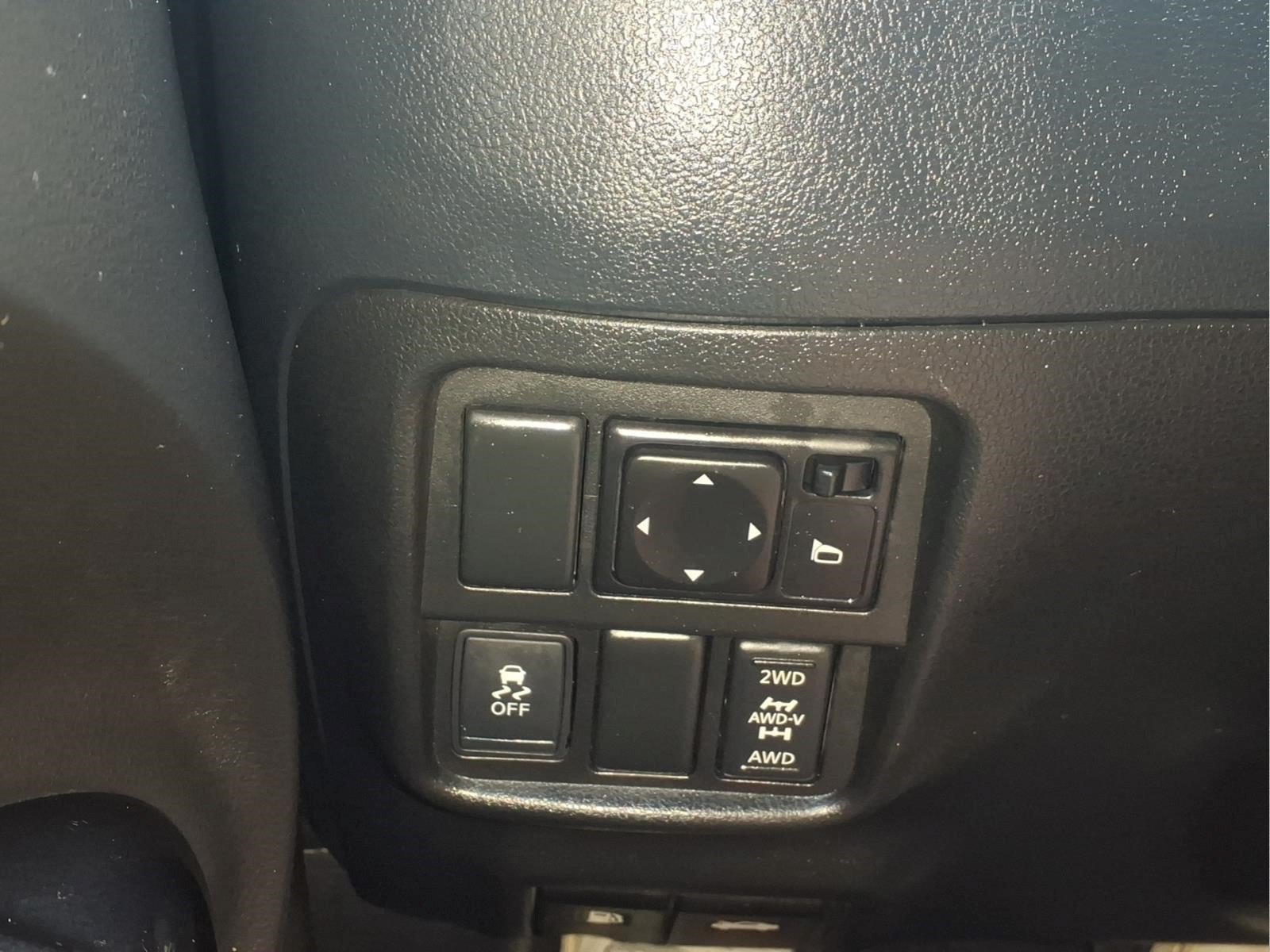 Used 2014 Nissan Juke NISMO w/ Navigation Package AWD/4WD image 22