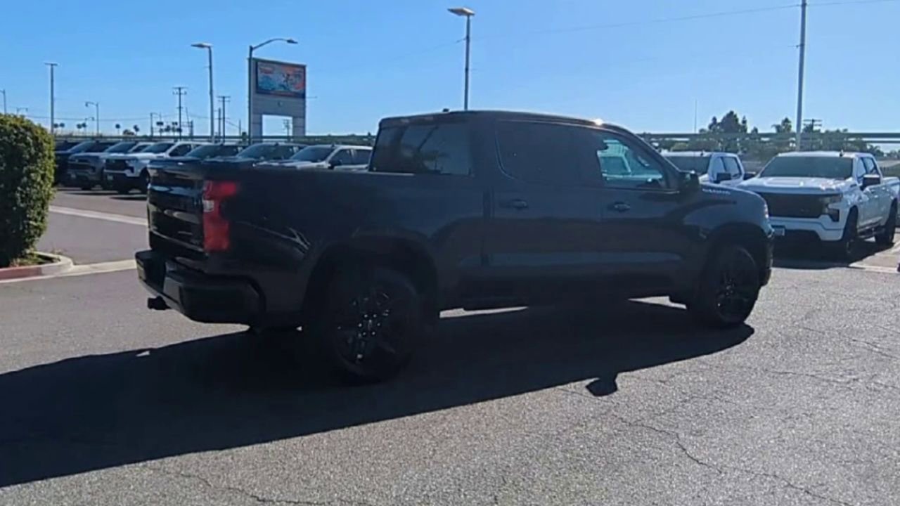 Used 2022 Chevrolet Silverado 1500 RST image 8