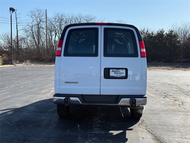 Used 2023 Chevrolet Express 2500 w/ Driver Convenience Package image 4