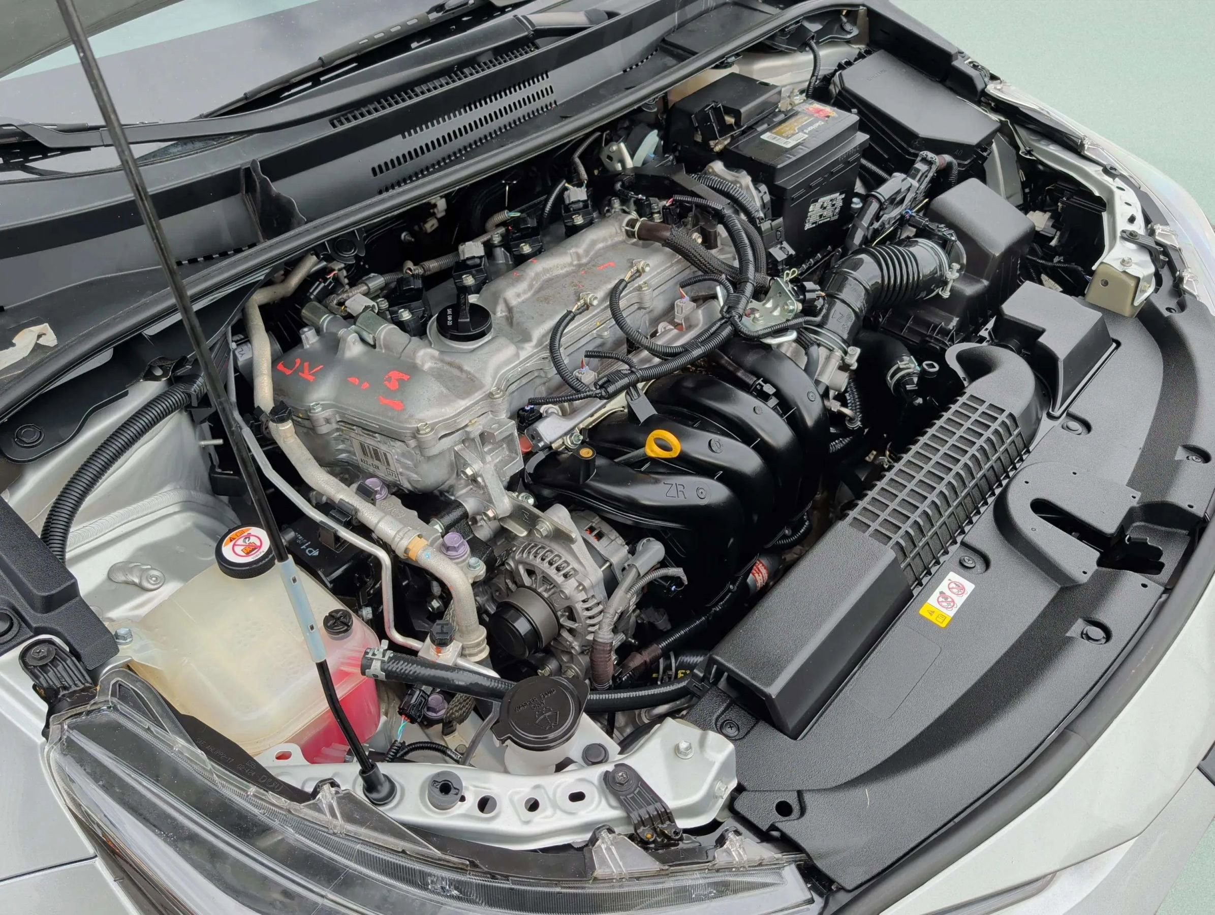 Used 2021 Toyota Corolla LE FWD image 37