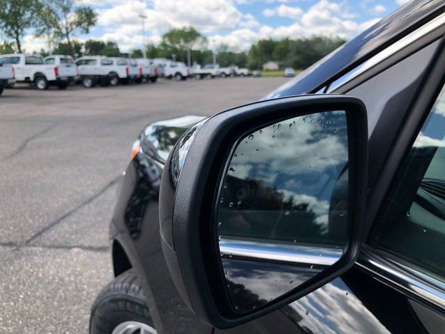 Used 2024 Ford Edge SEL image 18