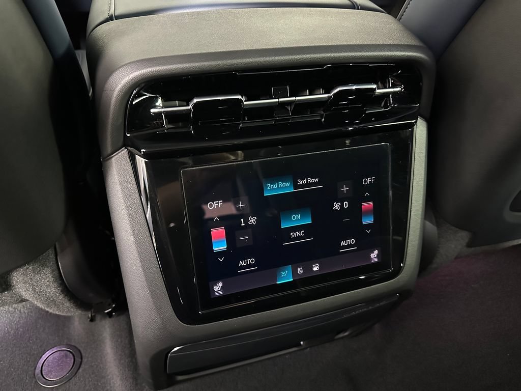 Used 2025 Cadillac Escalade IQ Sport 2 AWD/4WD image 34