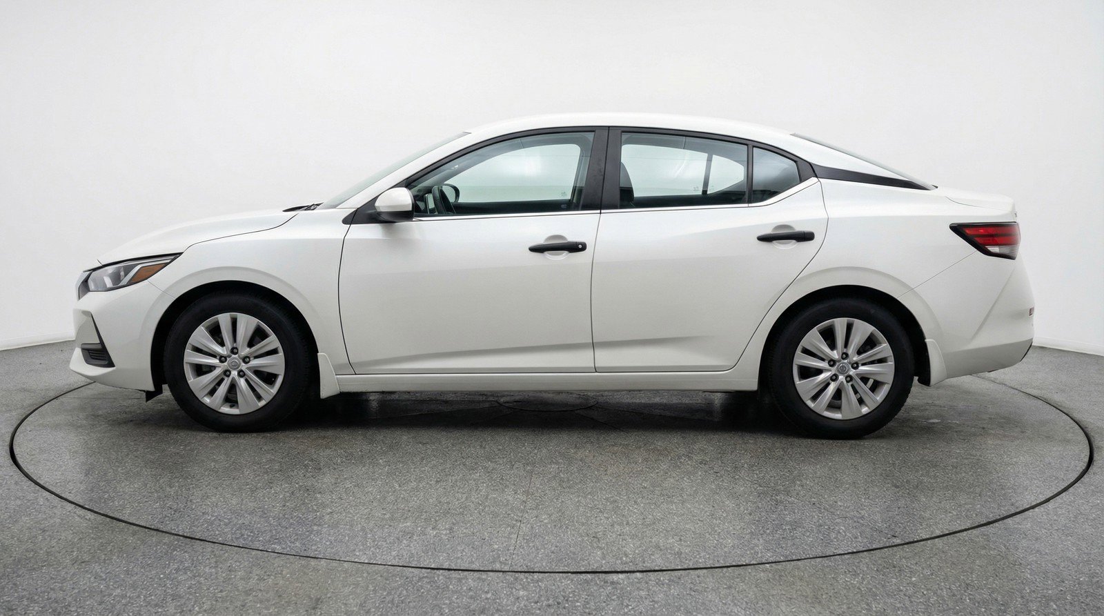 Used 2025 Nissan Sentra S FWD image 5