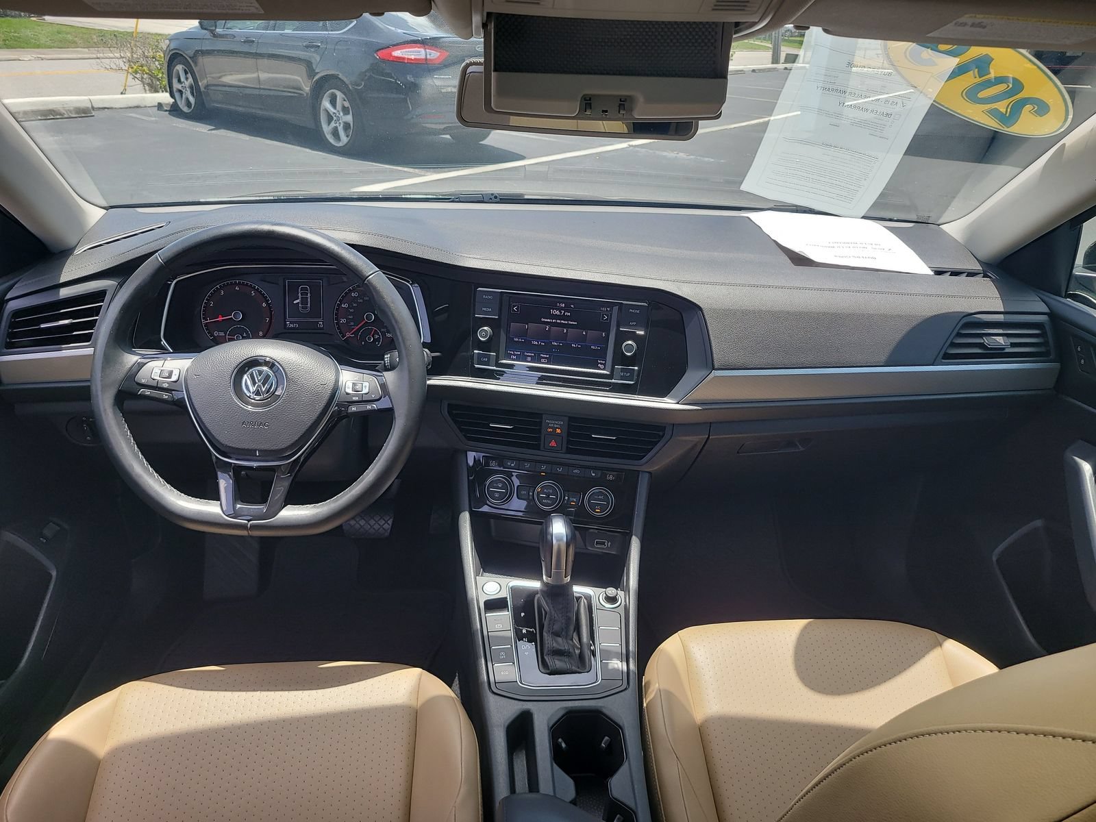 Used 2019 Volkswagen Jetta SE w/ Cold Weather Package FWD image 12